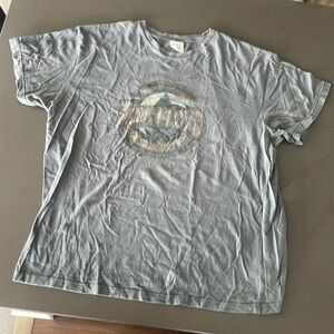 Vintage used Pink Floyd Dark Side 2XL shirt (with small hole see picture)